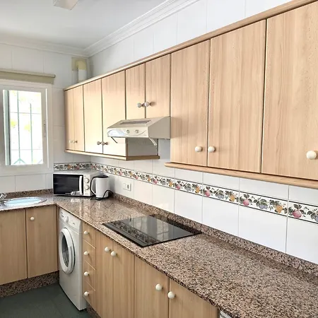 아파르타멘토스 Hc 부리아나 플라야 네르하