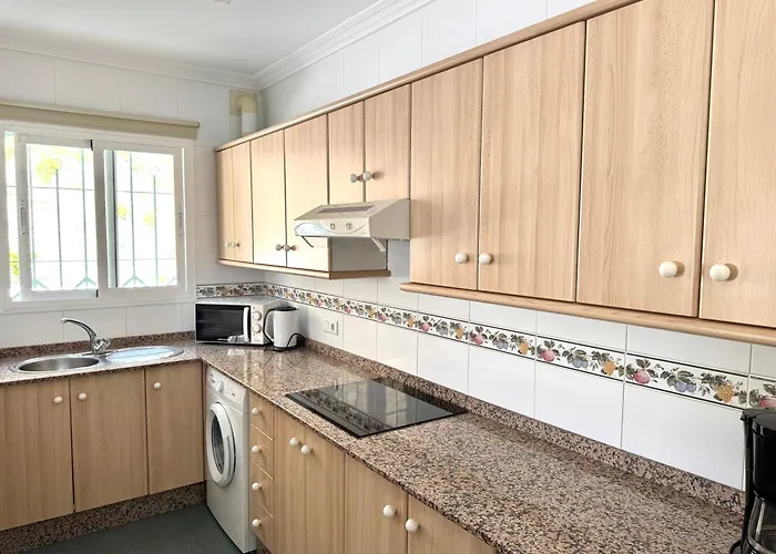 아파르타멘토스 Hc 부리아나 플라야 네르하