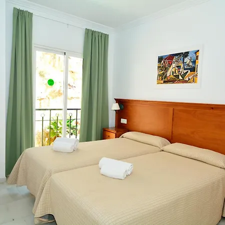 Hc Burriana Playa Апартаменты *