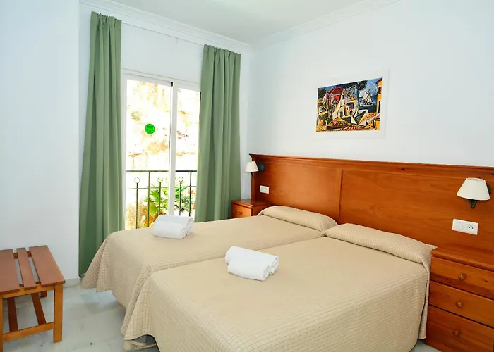 Hc Burriana Playa Апартаменты *